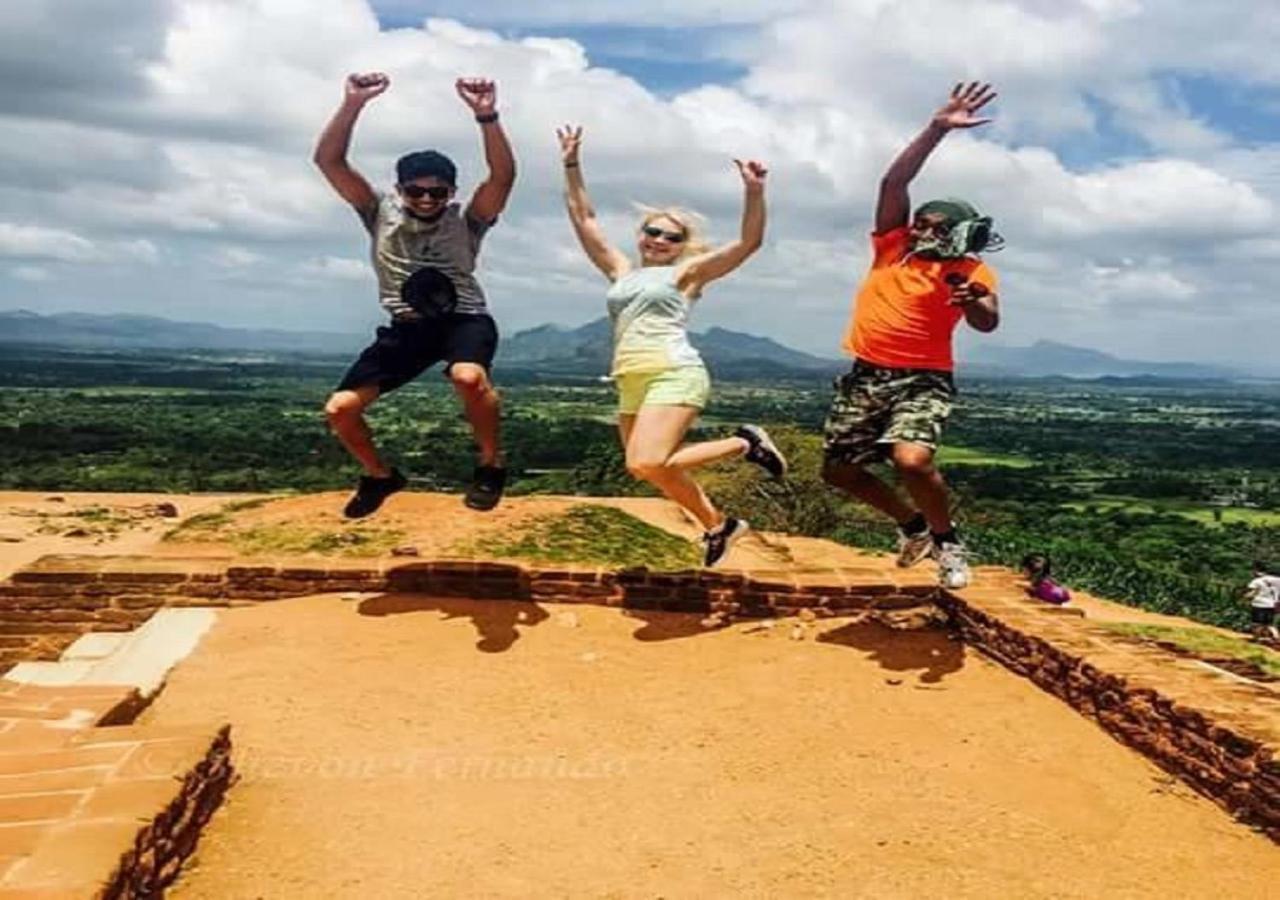 Amaya River Side Homestay Sigiriya Exteriér fotografie